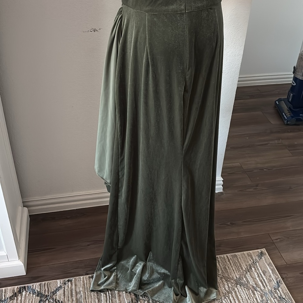 After Six Green Backless Slit Maxi Gown - Picture 8 of 9